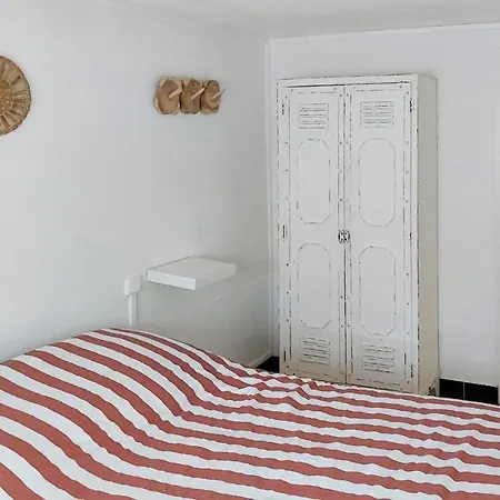 1 Bedroom Beautiful In